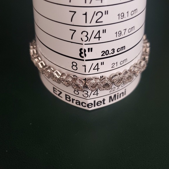 Crystal Hearts Tennis Bracelet Silver Tone Safety Chain Unsigned 6 to 8 Inches - Picture 8 of 8